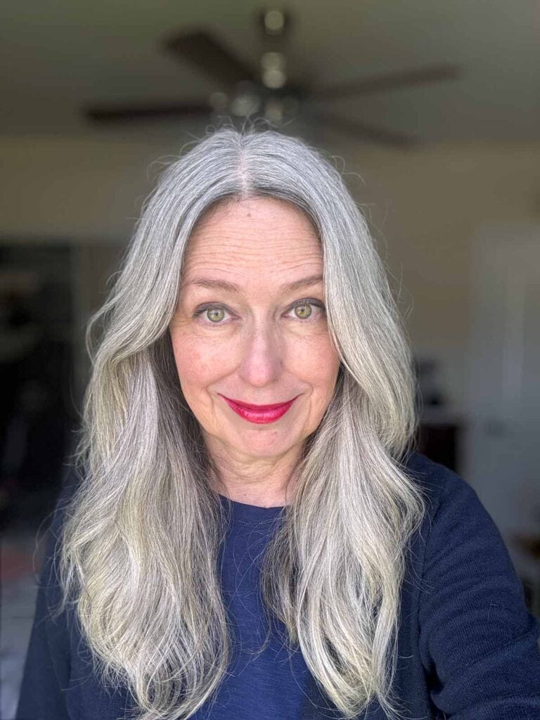 image of katie before adding Silvering Optical Filler powder to her hair
