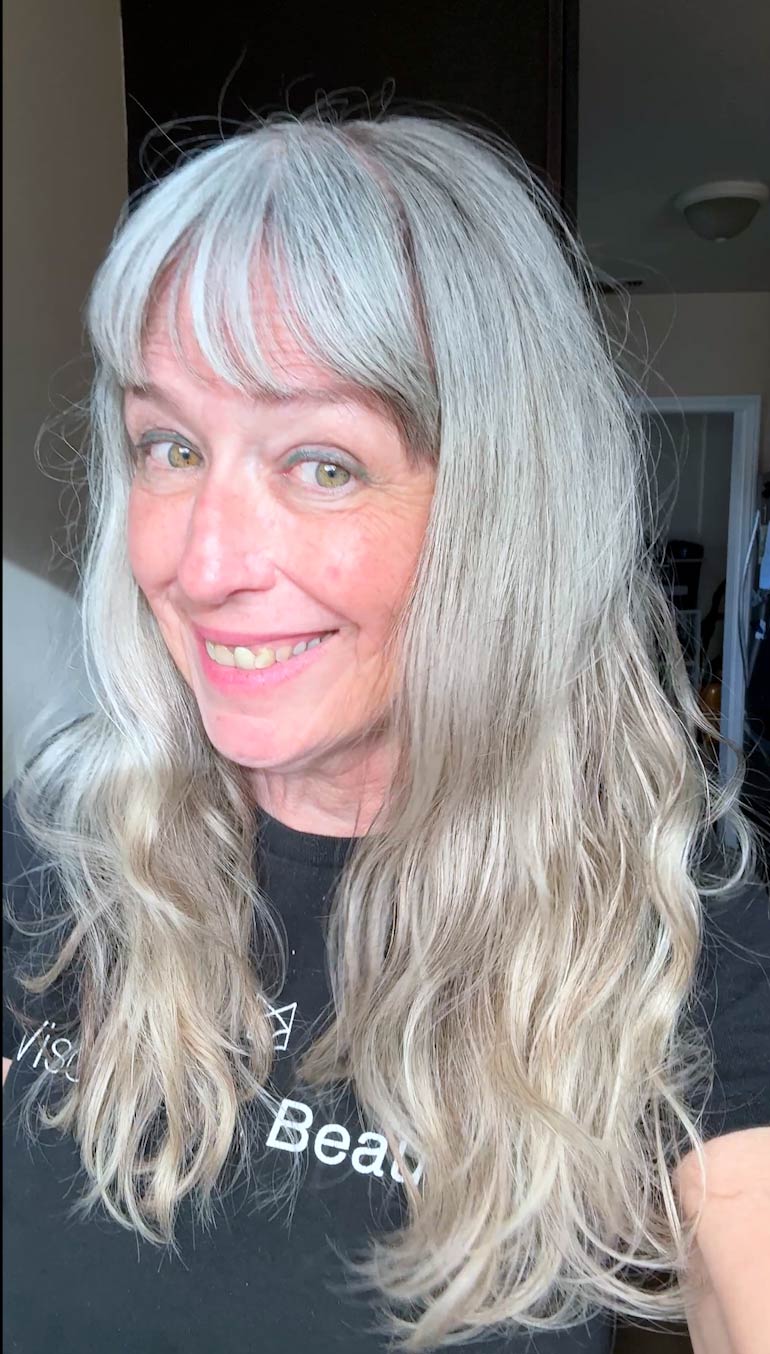 image of katie with wavy air dried hair